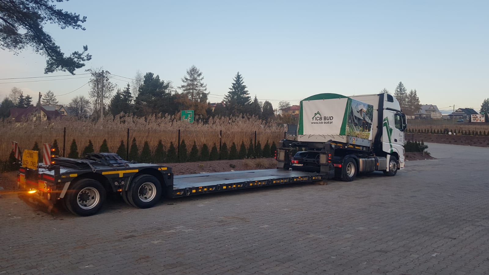 98676cb9-569a-4266-a70b-001b8e97f3e1