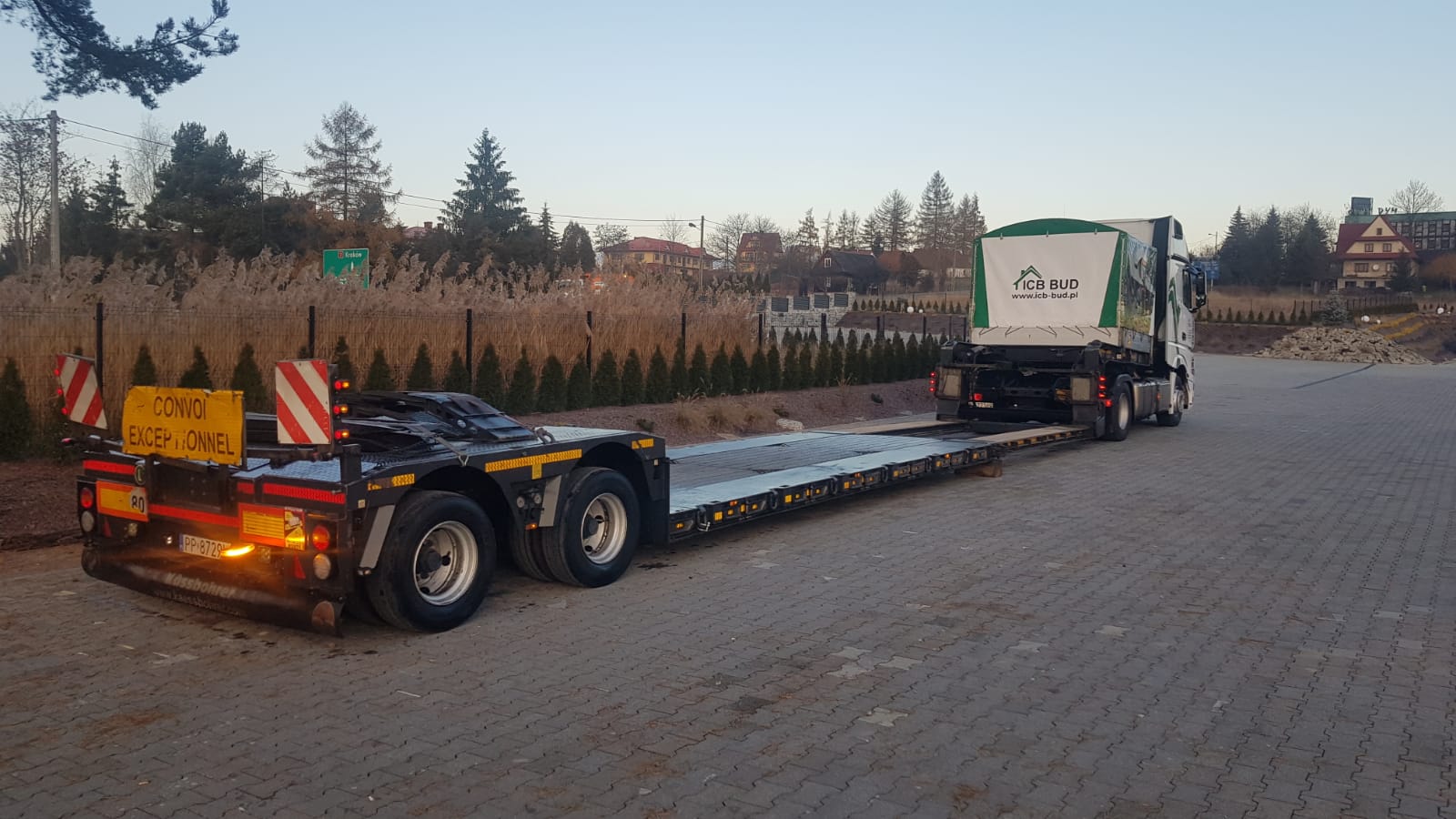 c9382545-26b1-4f2b-bb51-96bdd5053449