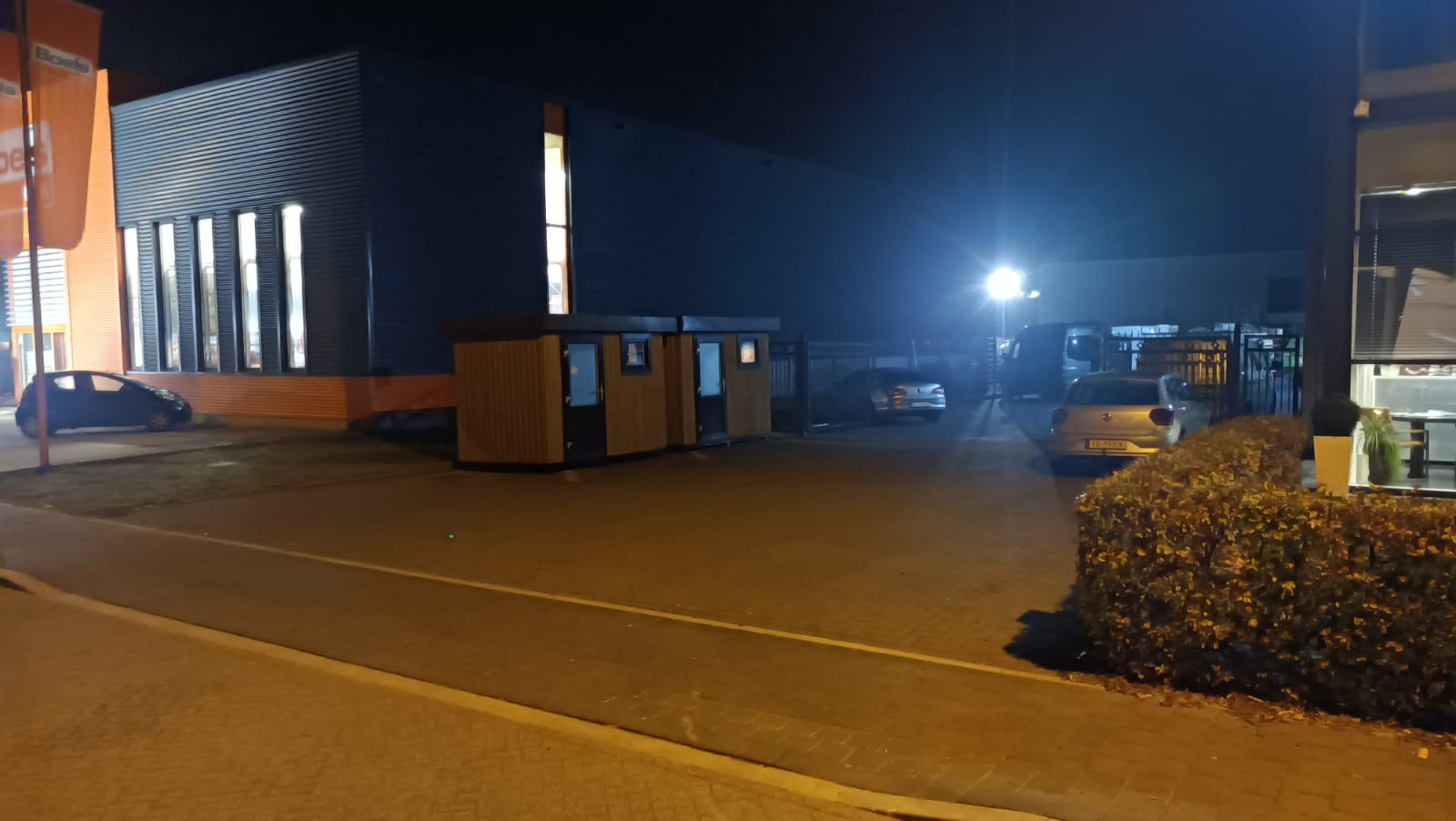 dd3db5ed-f6ba-4fa6-b470-eaa73583ceb4